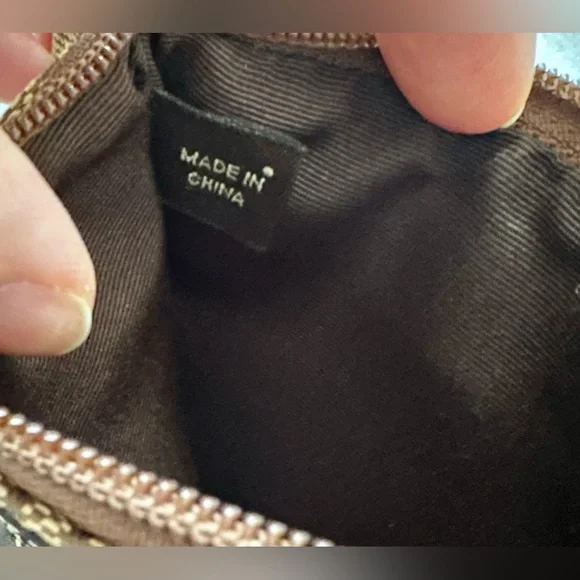 Coach | Wristlet! - Picture 9 of 11